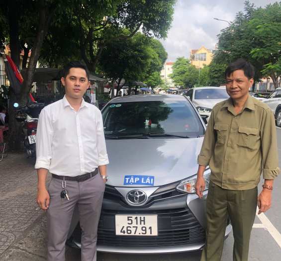 THẦY HOÀNG DẠY LÁI XE 